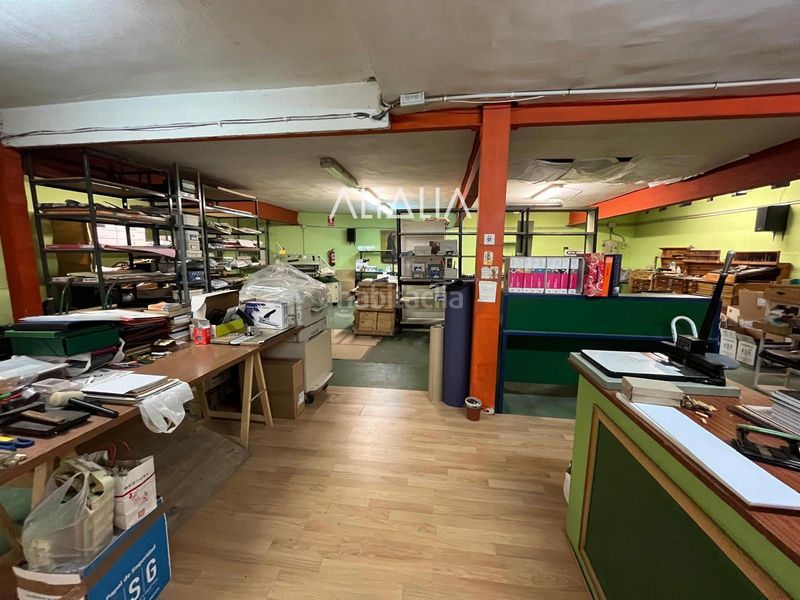 Foto 05e9c274-c4b8-4b4a-ab97-b63eefa197c0. Local comercial a Centro Cuenca