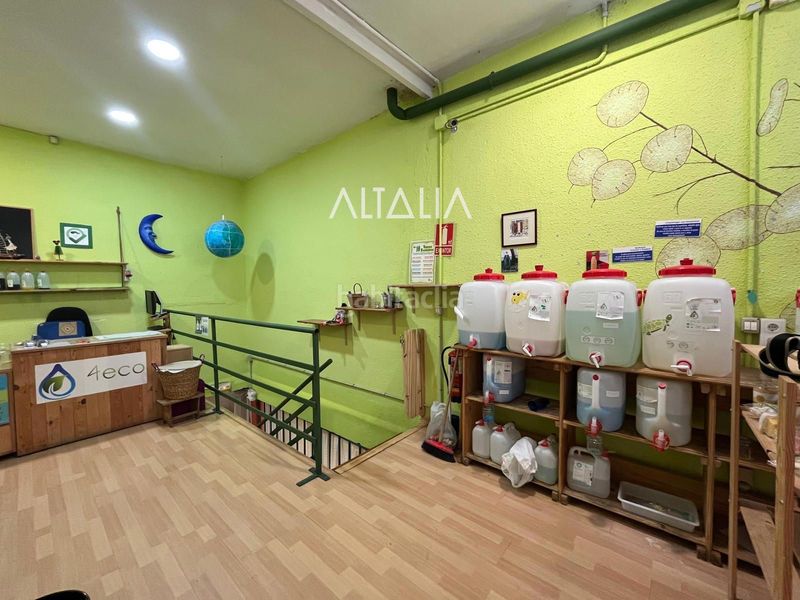 Foto aabd2c3f-2d5e-4ec7-acdb-23d552f29373. Local comercial a Centro Cuenca