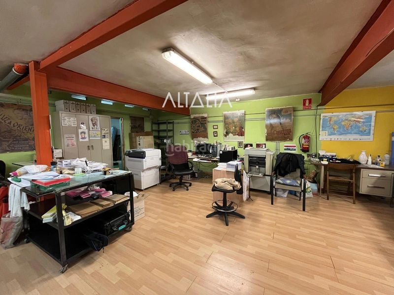 Foto d78fbd0b-ddbe-48cc-bf51-38346685edd0. Local comercial a Centro Cuenca