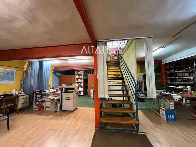 Foto d7fb91f5-e599-4e1c-bfff-1ee33d54a0b3. Local comercial a Centro Cuenca