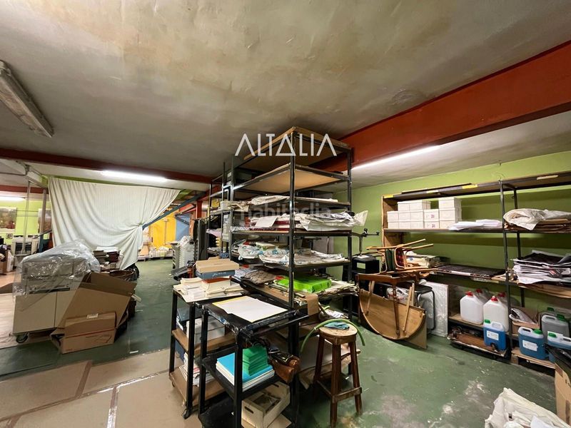Foto d9d4c847-d2e7-4b54-8d99-ea6c87202c4e. Local comercial a Centro Cuenca