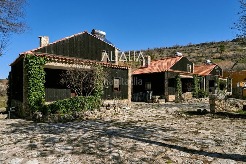 Foto 2daf10f4-76e5-4293-8c1c-da331e443a41. Edificio finca en venta la utrera en las majadas en Majadas (Las)