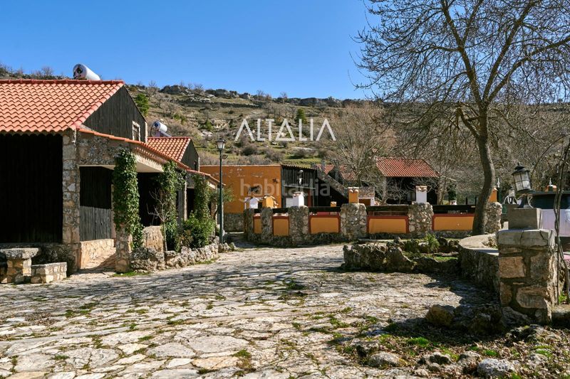 Foto 4aafe8ef-c272-44d8-b1dd-742662e6b4e0. Edificio finca en venta la utrera en las majadas en Majadas (Las)