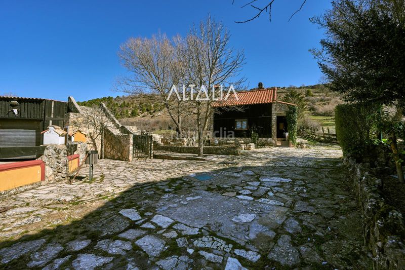 Foto 6074bdfe-41a1-4391-b662-52e8a3bbc1d1. Edificio finca en venta la utrera en las majadas en Majadas (Las)