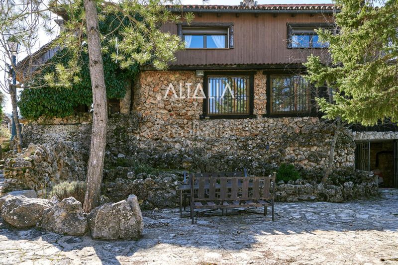 Foto d2e02ad7-b349-4171-9bab-506cdc92758f. Edificio finca en venta la utrera en las majadas en Majadas (Las)