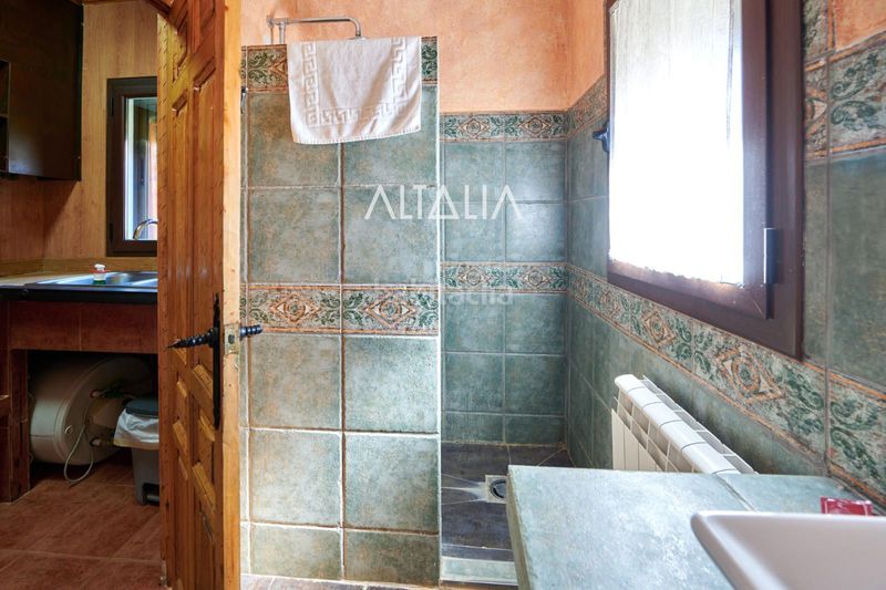 Foto e9e4ae74-c5df-4e3b-bed3-b3e4c31adfdc. Edificio finca en venta la utrera en las majadas en Majadas (Las)