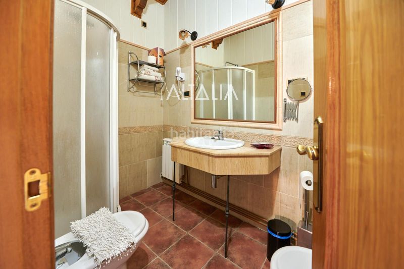Foto f7ead453-0edc-4477-a40b-a4f64b86f65e. Edificio finca en venta la utrera en las majadas en Majadas (Las)