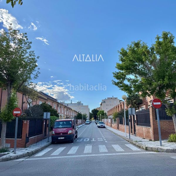 Foto 1c0177da-2590-41fb-8b45-f3ef69c6acad. Casa adossada amb calefacció aparcament a San Fernando - Carretera de Valencia Cuenca