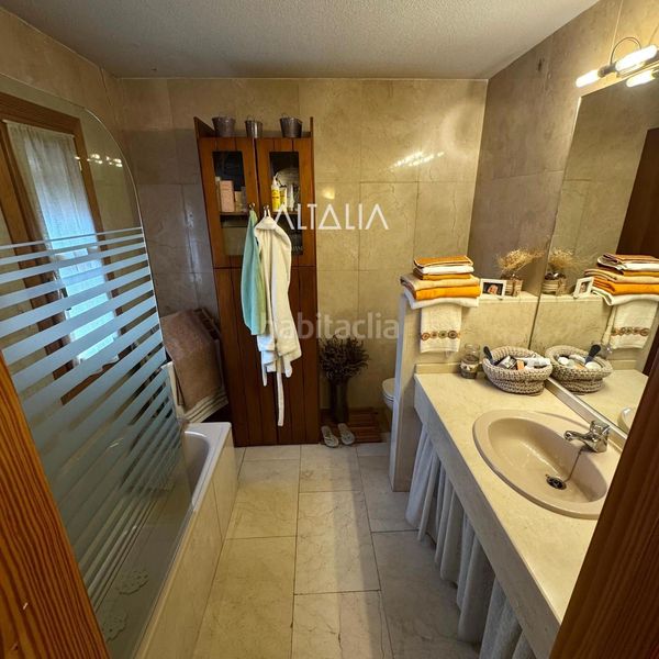 Foto 50d0e1c9-73b0-422a-a9ad-f17436c48358. Casa adossada amb calefacció aparcament a San Fernando - Carretera de Valencia Cuenca