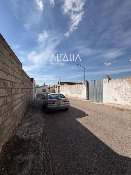 Foto c3ba8c34-cb4a-4bd5-91a9-4fd64a5cbe7e. Finca rústica parcela en venta en Belmonte