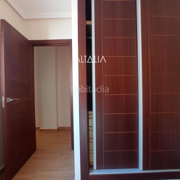Foto 825cb9a8-f38e-4025-89ae-be5ad9a81108. Flat with heating in Centro Cuenca