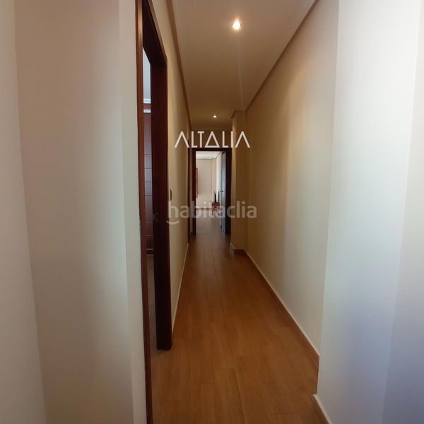 Foto a8cc6428-18d6-44d2-ae13-279c4bb796e2. Flat with heating in Centro Cuenca