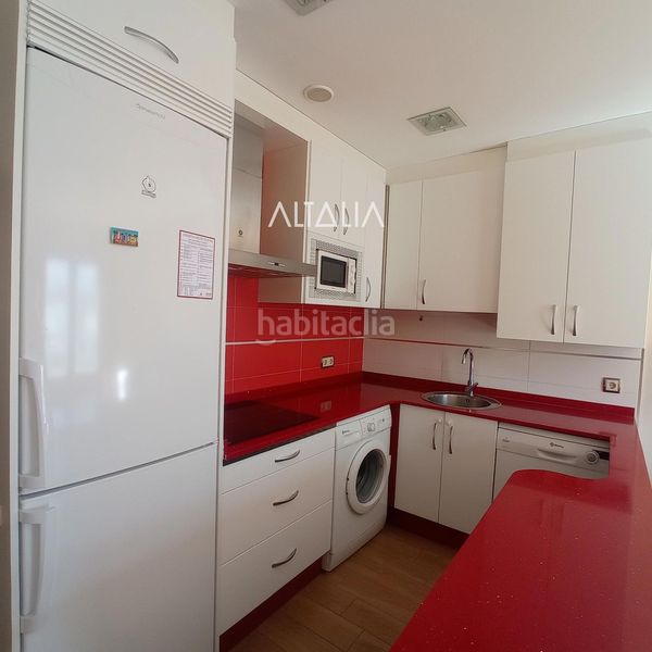 Foto d599085d-511b-4456-98b5-33d6f7bf6f2e. Flat with heating in Centro Cuenca