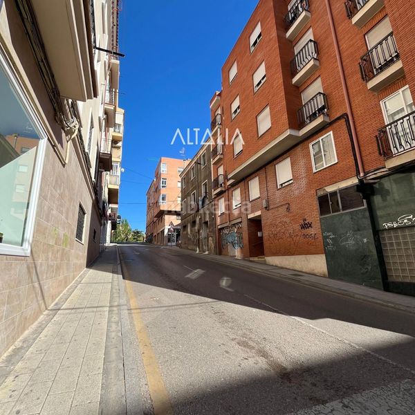 Foto 61647d95-5767-4ea5-8e19-fbecbea1da17. Flat with heating in Centro Cuenca
