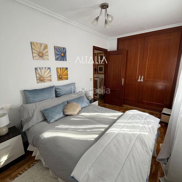 Foto e0c81811-f522-4d8f-bc1f-c456f2e89ff3. Flat with heating in Centro Cuenca