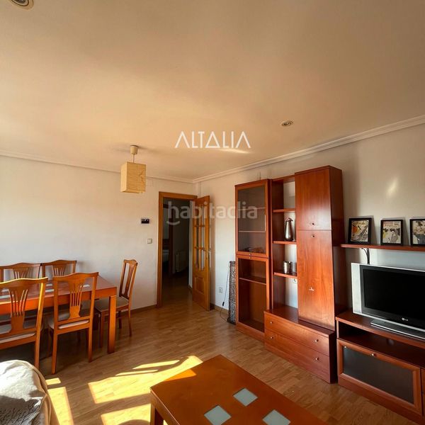 Foto 3a42c940-5d3d-4d3a-bd35-91fee5da7f48. Flat with heating in Centro Cuenca