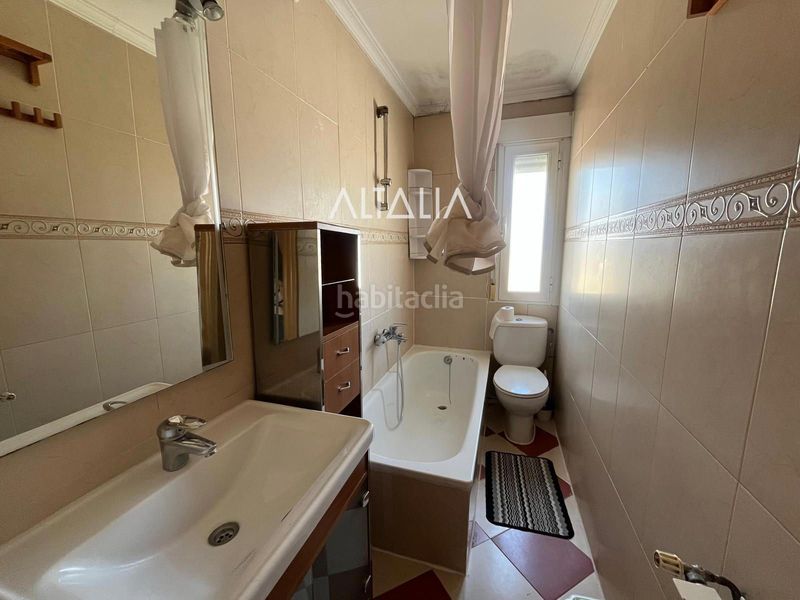 Foto ea514965-d3d6-4367-a440-f0c4c3d647af. Piso en Centro Cuenca