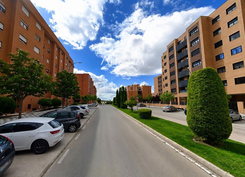 Foto 1574991b-e273-4d95-a019-583f2ac14bc8. Rent flat with parking in San Fernando - Carretera de Valencia Cuenca