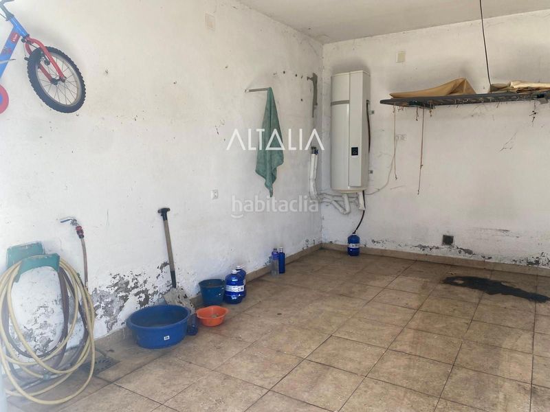 Foto e120b435-c283-4c11-b14e-e053c86beb49. Casa adossada amb aparcament a Hontanaya