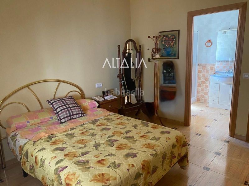 Foto f07baa4f-27de-48c7-bb1a-524b2a0b475a. Casa adossada amb aparcament a Hontanaya