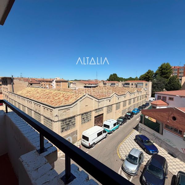 Foto d69e98d4-6d74-4240-bece-e5f39ccef27f. Pis a Centro Cuenca