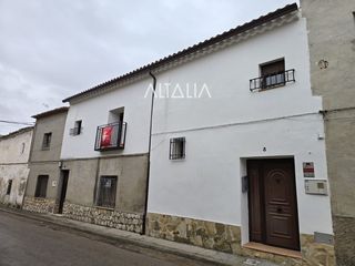 Haus  Calle chinchilla, 3. Casa en venta en belmonte