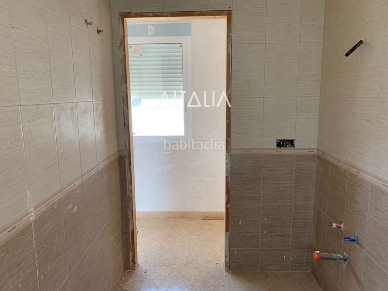 Foto 59d762b9-2e97-4284-ba42-fa76e5ff2cc1. Casa amb aparcament a Almarcha (La)