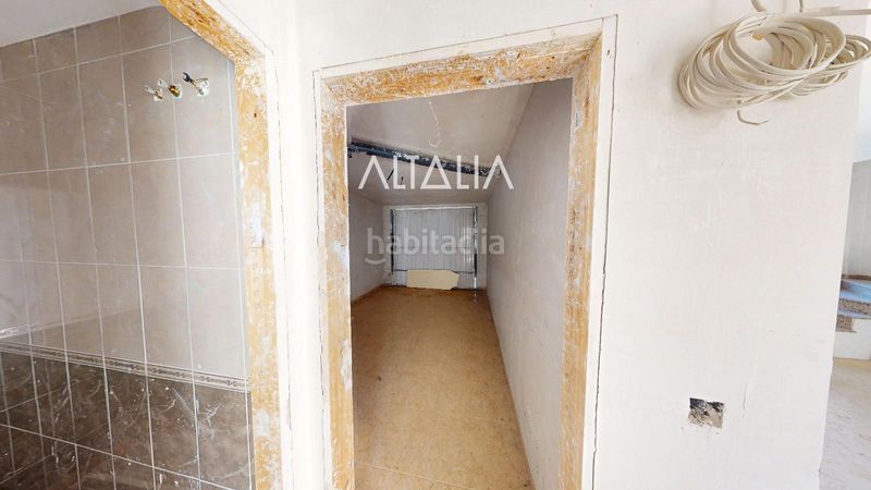 Foto d299c562-b4f2-4d42-b2b5-41dfe21aa89d. Casa amb aparcament a Almarcha (La)
