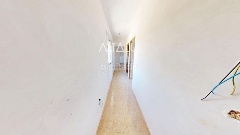 Foto d7d84c3e-f610-4ff7-8726-6f5ba4d49f7d. Casa amb aparcament a Almarcha (La)