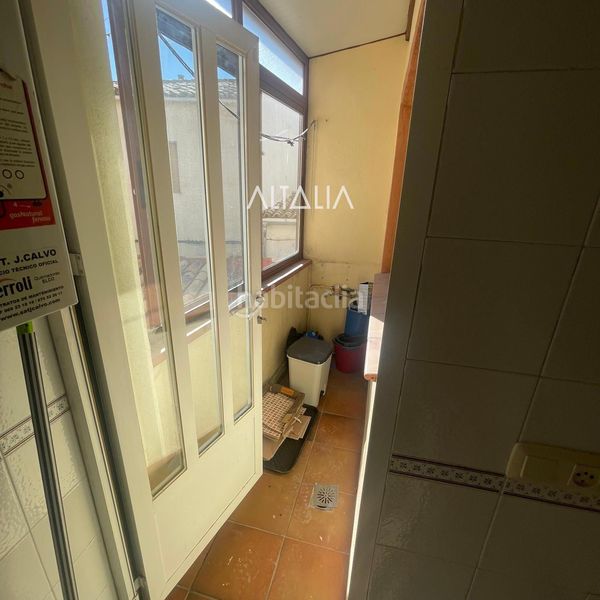 Foto c27bf913-bbc2-4ddf-8357-52b7f42f43c8. Casa a Casco Histórico Cuenca