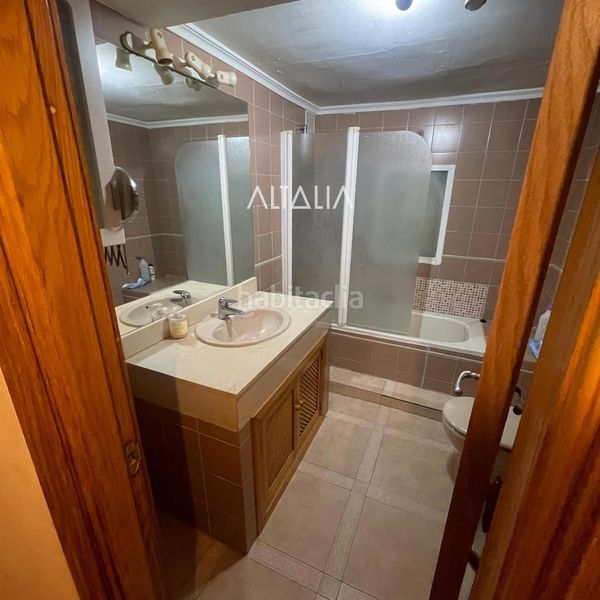 Foto c7a01378-9921-4249-97b8-0de58fc58872. Casa a Casco Histórico Cuenca