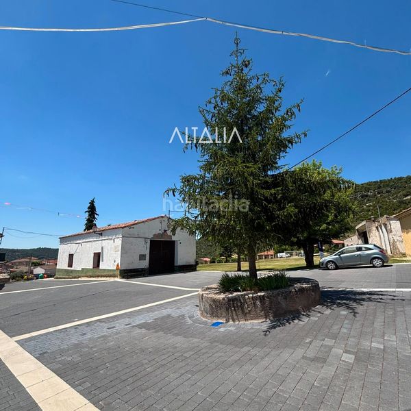 Foto 0f559011-1892-4f3e-8a07-19179226172d. Casa amb aparcament a Poyatos