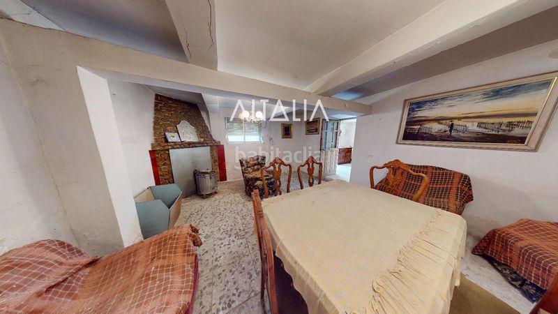 Foto 16c9f65e-a040-4293-91df-db1df3fc0150. Casa amb aparcament a Poyatos
