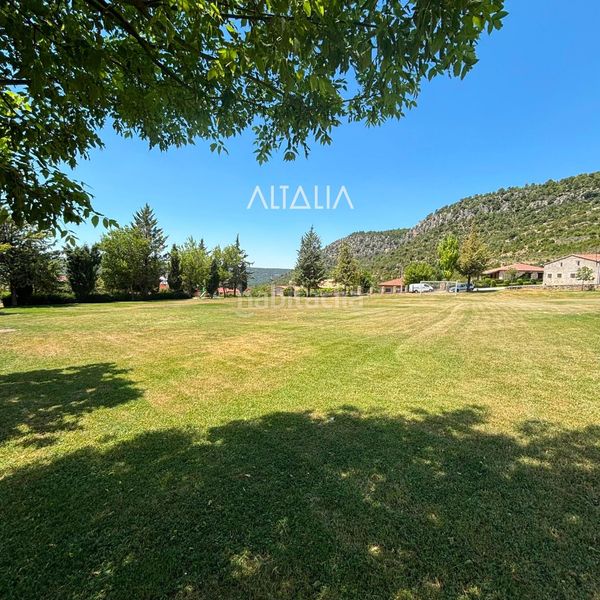 Foto bbef5150-3825-4786-a9cb-d2c8602670d4. Casa amb aparcament a Poyatos