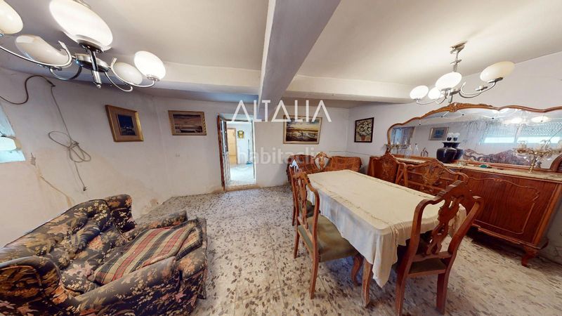 Foto df0052ca-0a9f-49d7-bb34-6a5804e29092. Casa amb aparcament a Poyatos