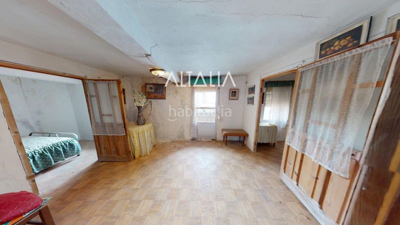 Foto fa8521b9-a40e-42d2-bd17-dbcce0773301. Casa amb aparcament a Poyatos