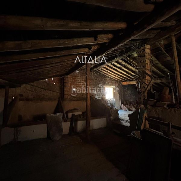Foto 4a851d3e-7999-4a53-b3fd-d8961001629d. House with parking in Tragacete