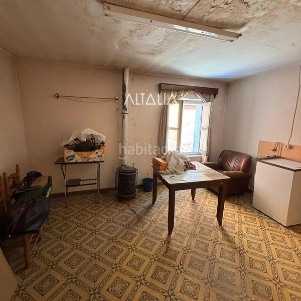 Foto b121dad0-c090-4bb8-ac41-6161af5d5581. House with parking in Tragacete