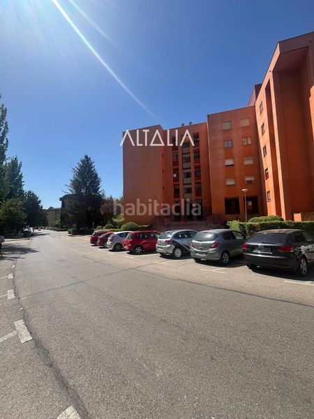 Foto 0027f4c4-6218-45f0-803f-8220ed8d81ba. Pis amb calefacció aparcament a Alameda Cuenca