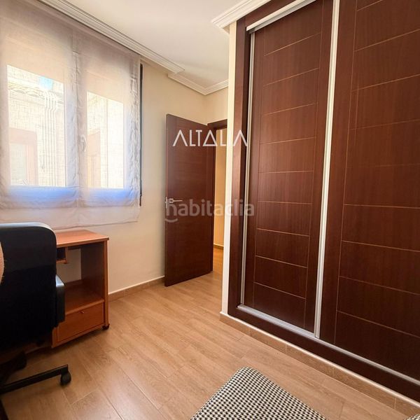 Foto e875573d-4fb6-4795-97d4-670fc0e0465f. Alquiler piso  alquiler Centro en Centro Cuenca