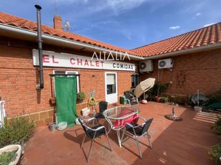 House  Del cristo. En venta bar hostalhostal el chalet torrejoncillo del rey