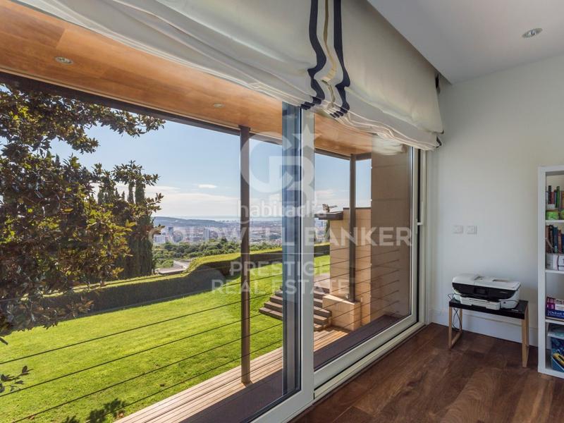 Foto 4c25352b-3ed9-4ecb-84ba-cbbb1afe25de. Maison avec parking piscine dans Sarrià Barcelona