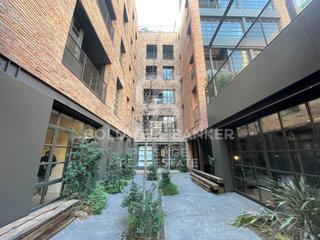 Piccolo appartamento in Raval. Una comunidad verde en venta en el corazón de barcelona