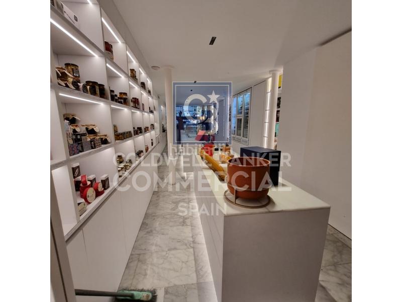 Foto 55c77db5-fe53-48d8-988a-66248f574b9d. Rent business premise in L´Antiga Esquerra de l´Eixample Barcelona
