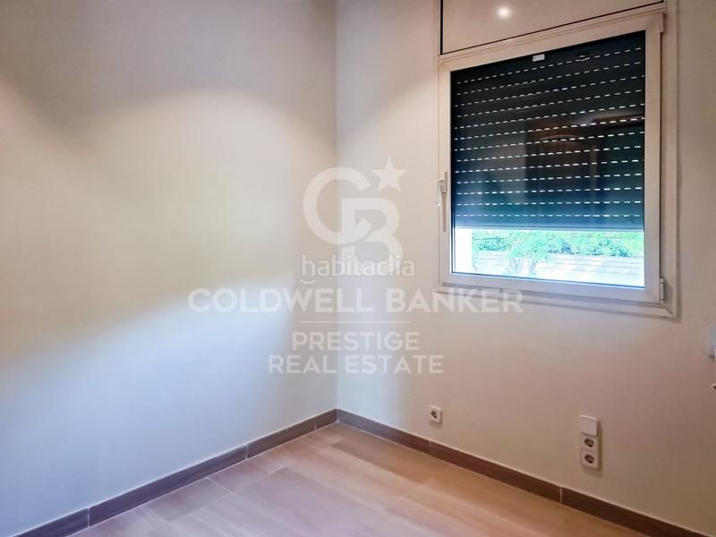 Foto 1559460c-362c-41c8-8262-453e18360f35. House with parking in Ciutat Diagonal Esplugues de Llobregat