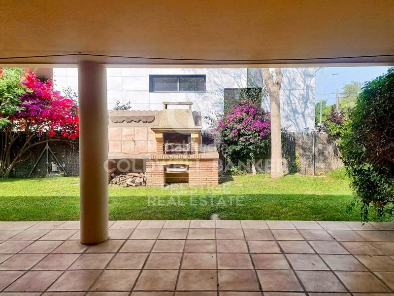 Foto 6240f778-0f54-421b-a368-22c67ffd6e73. House with parking in Ciutat Diagonal Esplugues de Llobregat