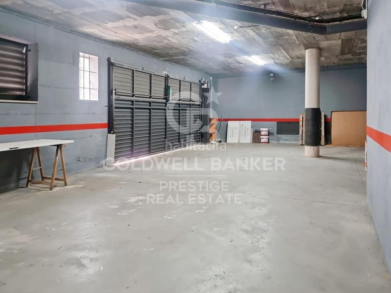 Foto 9fff1101-341f-444b-a87a-fe686a2f2f68. House with parking in Ciutat Diagonal Esplugues de Llobregat