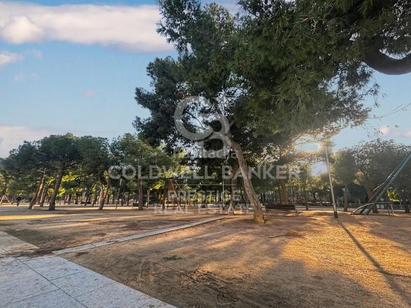 Foto 01b920a2-4c66-4d2c-acf0-884990313c7b. Piso  con muchas posibilidades en eixample izquierdo en Barcelona