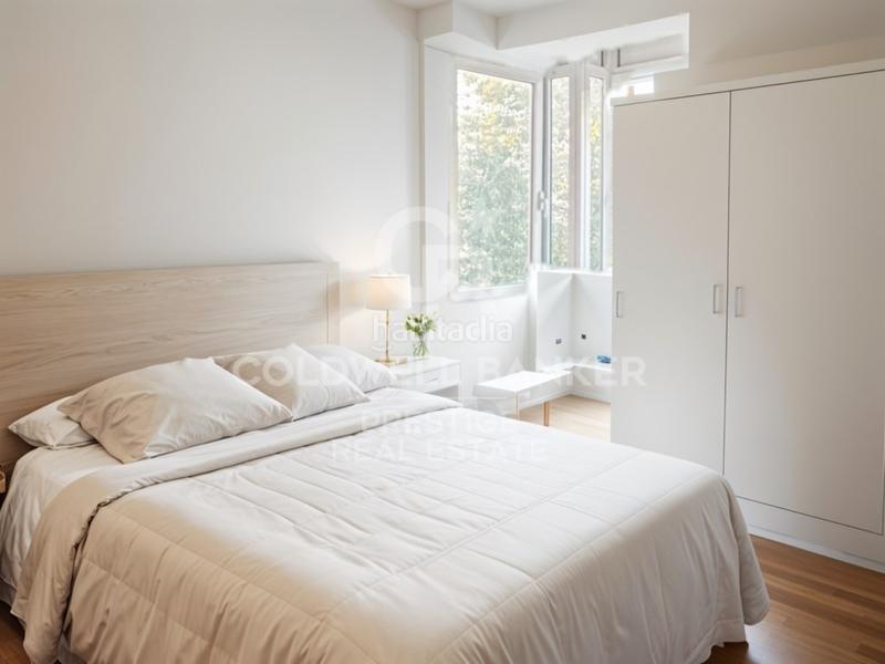 Foto 4c5d7736-aa53-434a-8c4e-a379716c189c. Piso  con muchas posibilidades en eixample izquierdo en Barcelona