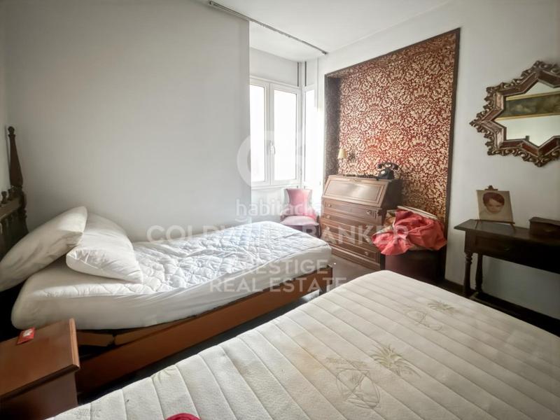 Foto fb8ff2f8-3385-4787-ae56-3e7b512d7bf7. Piso  con muchas posibilidades en eixample izquierdo en Barcelona